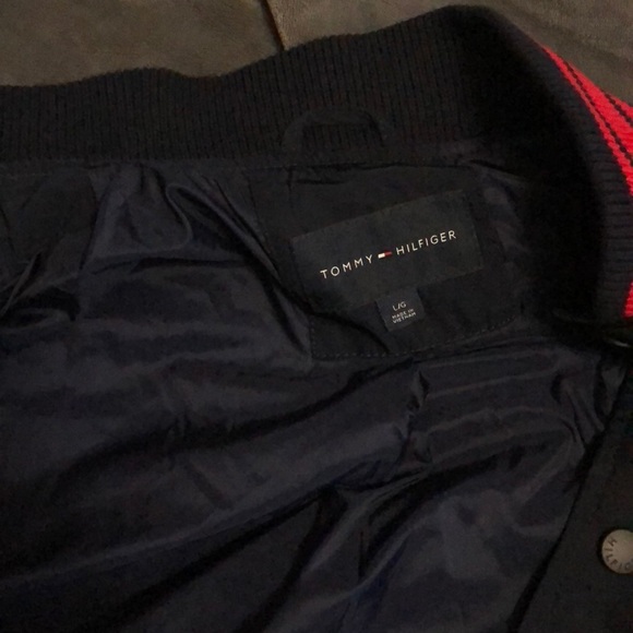 Brand new Tommy Hilfiger bomber jacket - Picture 2 of 3